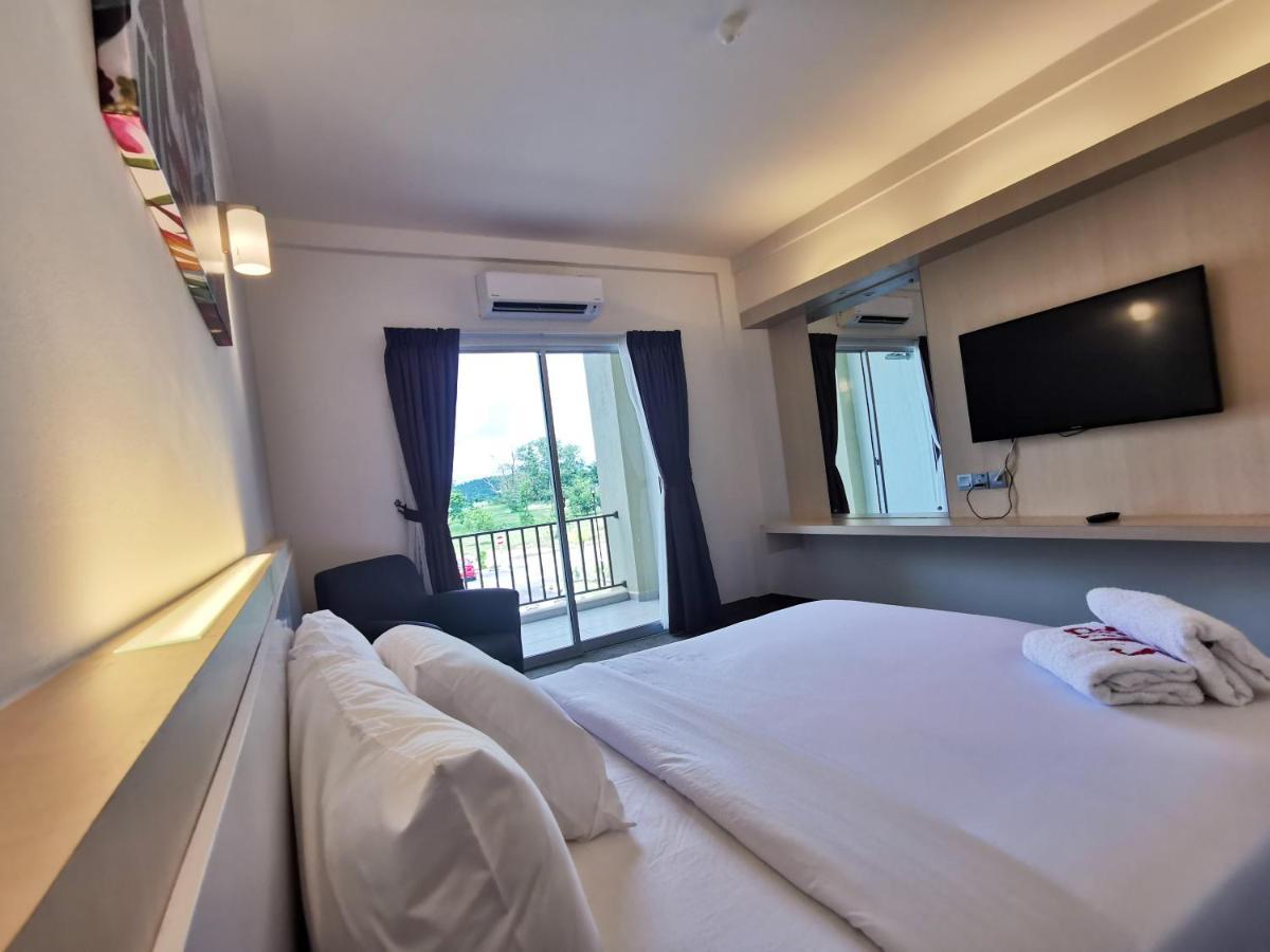 Serdang Lake View Resort Sungai Kechil Esterno foto