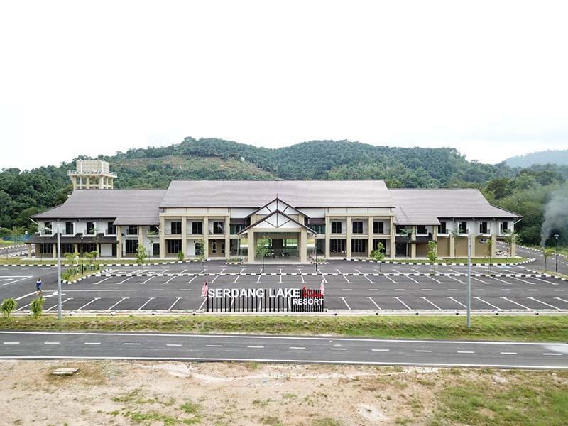 Serdang Lake View Resort Sungai Kechil Esterno foto