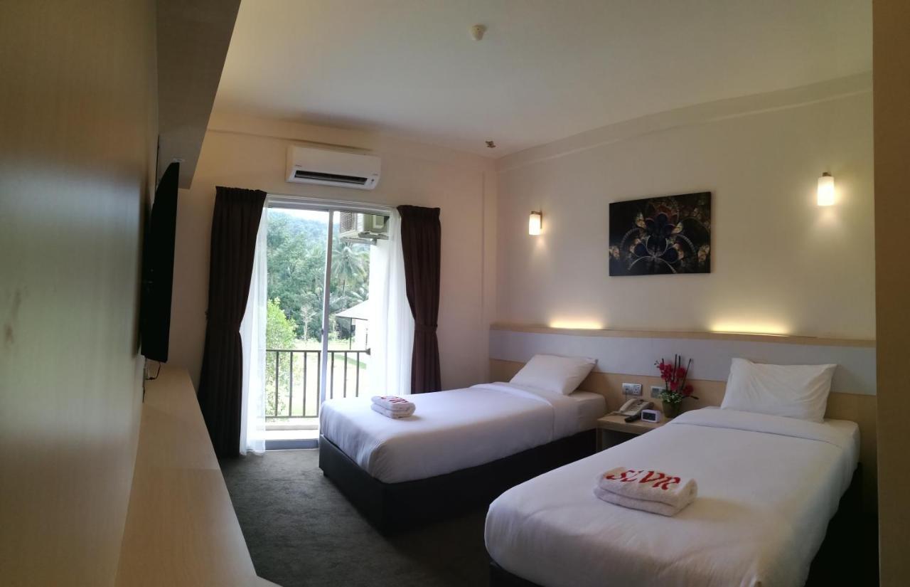 Serdang Lake View Resort Sungai Kechil Esterno foto